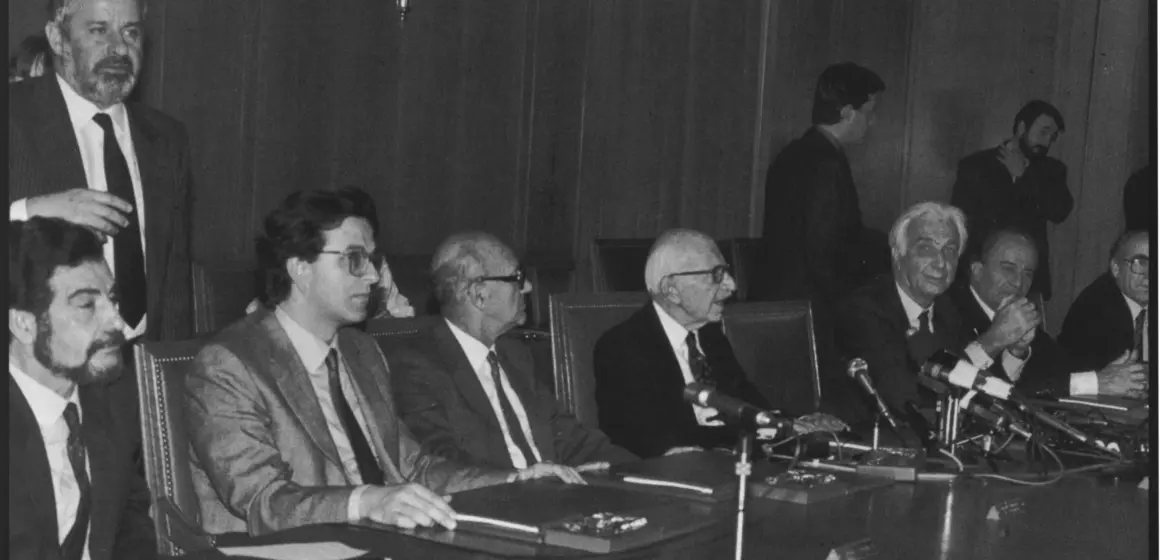 1989_11_21_2 Η μέθοδος των συμμαχιών