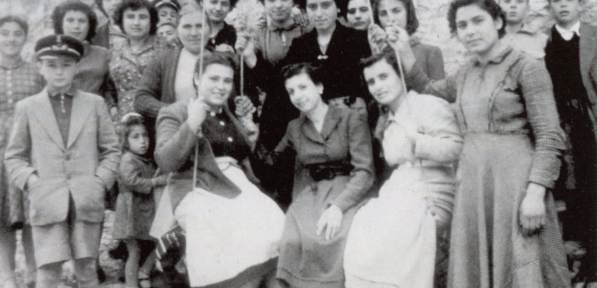 κουνιες πολιχνιτου Λεσβιακά έθιμα – Μέρος 2ο- Λαμπρουβδουμάδα